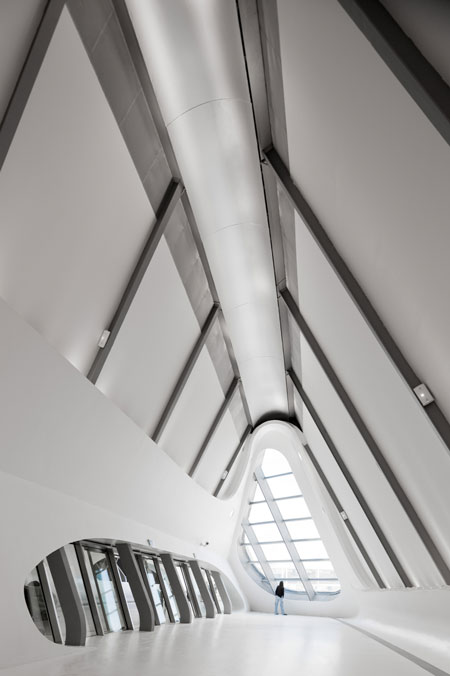 zha_cp_fg_176.jpg