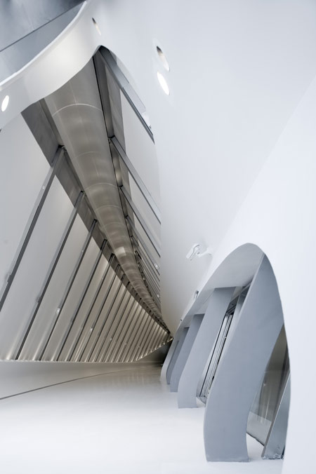 zha_cp_fg_189.jpg