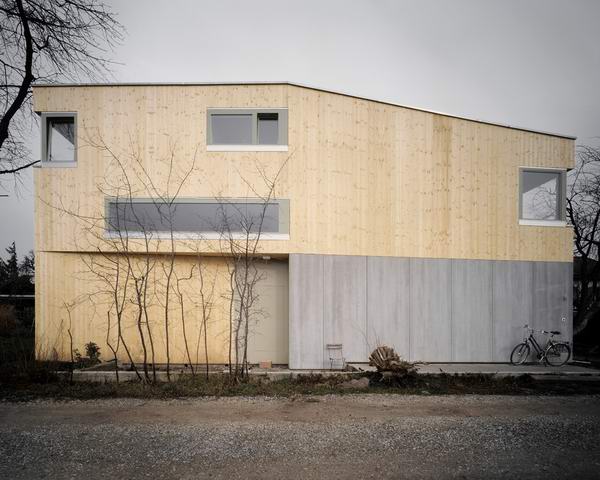 House Muller Gritsch designed by AFGH
