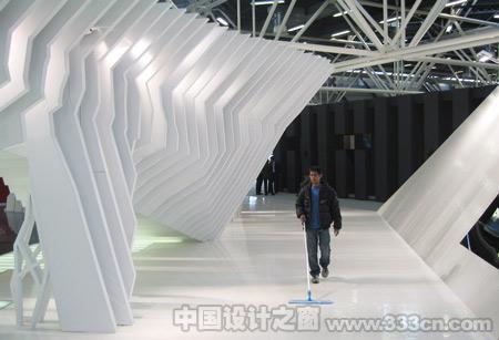 iris-and-fmg-by-francesco-librizzi-and-vittorio-venezia-cersaie_bologna_2008.jpg
