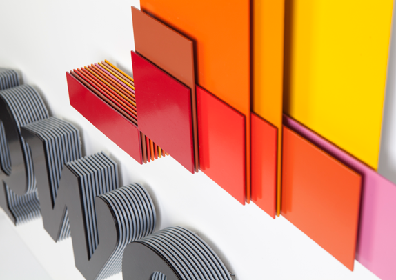 PwC sign colour AƷ(yng)p