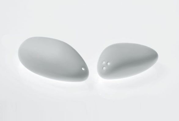 Colombina collection salt and pepper castors by Doriana and Massimiliano Fuksas:alessi Fall/winter 2007