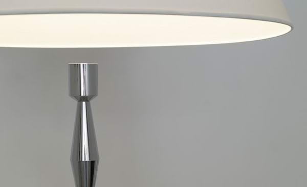 Floating lamp Front
