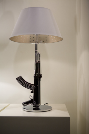 Bedside Gunɴ Philippe StarckO(sh)Ӌ(j)Bedside Gun_(ti)