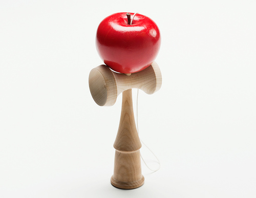 ‘a(chǎn)pple kendama’ by yasuhiro suzuki|yupoo.com